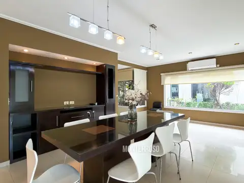 Casa 6 ambientes con 3 baños