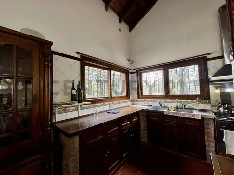 Casa en Alquiler en Bella Vista, USD 1.800