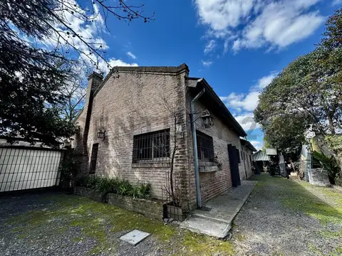 Ernesto Scott 2400, Piso 0