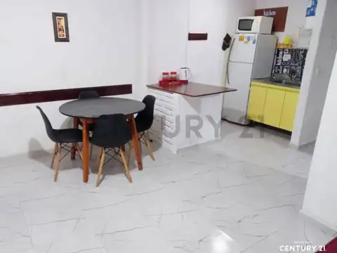 Chiozza 3300, Piso 4