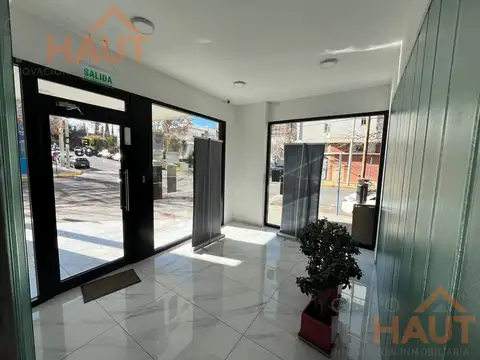 Oficina 2 ambientes con 2 baños