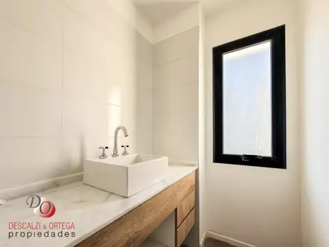 Departamento 3 ambientes con 3 baños
