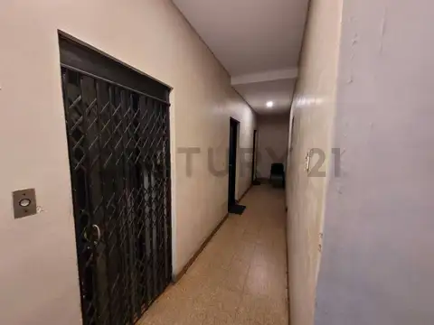 Chacabuco 100, Piso 0