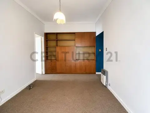 Departamento 2 Ambientes En Esquina Con Balcón Belgrano- Dueño Directo