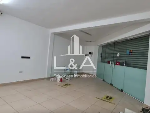 EN ALQUILER LOCAL COMERCIAL CON GALPÓN