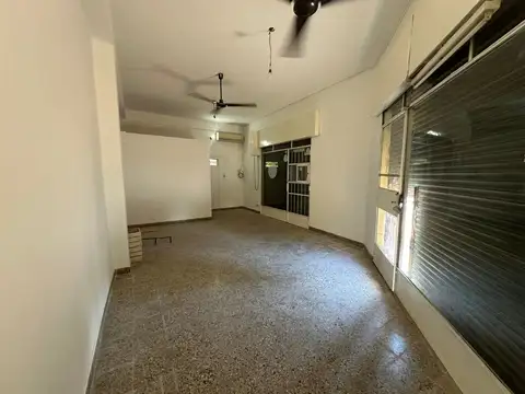 Local en Alquiler en Quilmes Oeste, $ 400.000