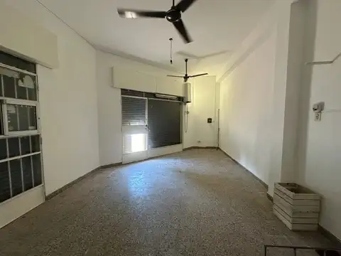 Local en Alquiler en Quilmes Oeste, $ 400.000