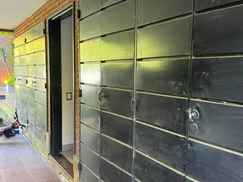 Casa 6 ambientes con 5 baños