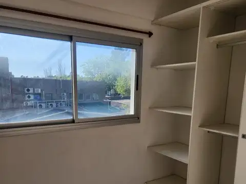 Oficina en Alquiler con 1 cochera