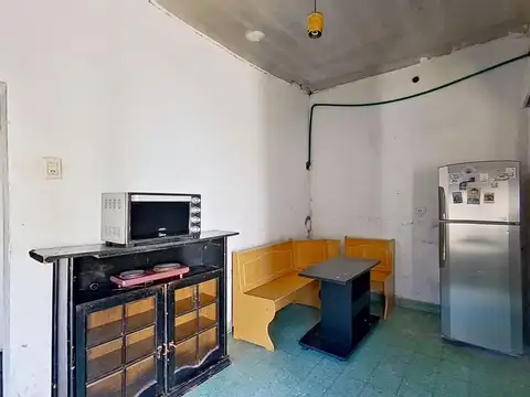 Casa 4 ambientes con 1 baño