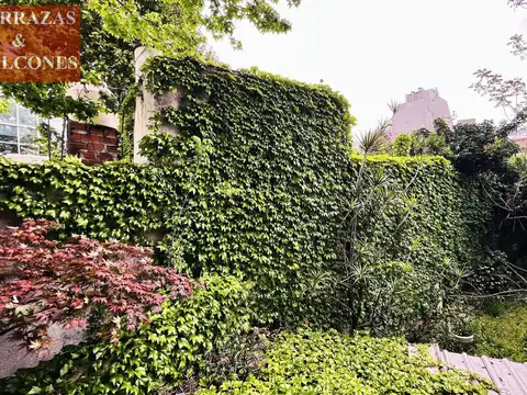 Departamento en Palermo, DOS ambientes con muebles, patio y balcón corrido a vista verde. Visita hoy