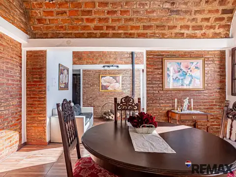 VENTA CASA 4 AMB + ESCRITORIO-PILETA-APTO CREDITO