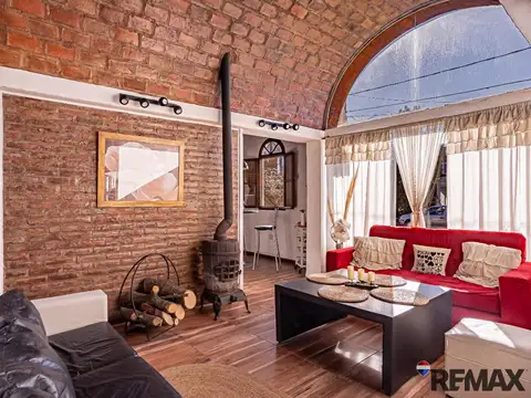 VENTA CASA 4 AMB + ESCRITORIO-PILETA-APTO CREDITO