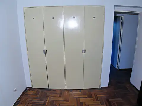 Departamento 4 ambientes con 2 baños