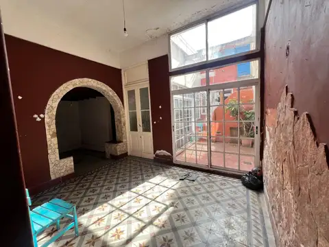 VENTA CASA AMPLIA , uso comercial y/o familiar