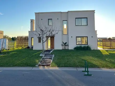 AVA - Alquiler anual de Casa en B° San Sebastian A12 - Pilar