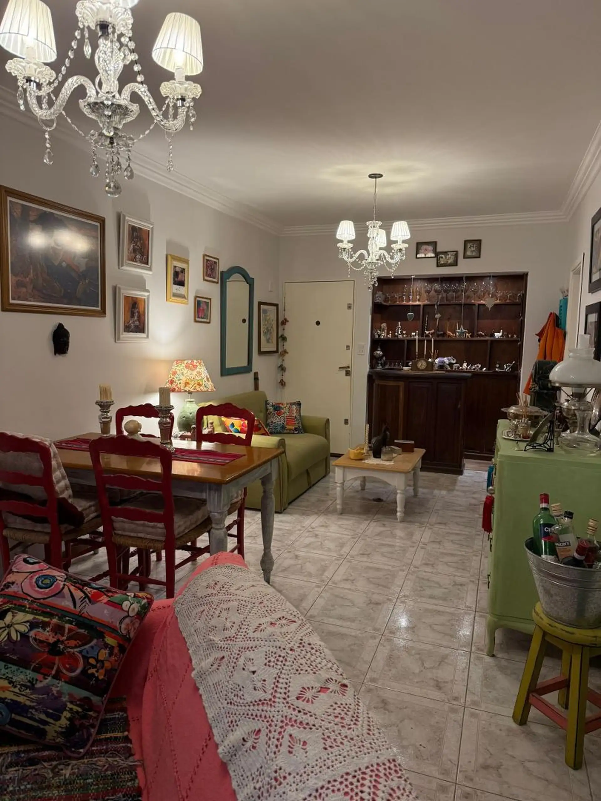 Venta de Excelente Departamento 4 AMBIENTES Con cochera en La Perla, Mar del Plata