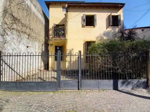 Casa en venta Castelar Sur