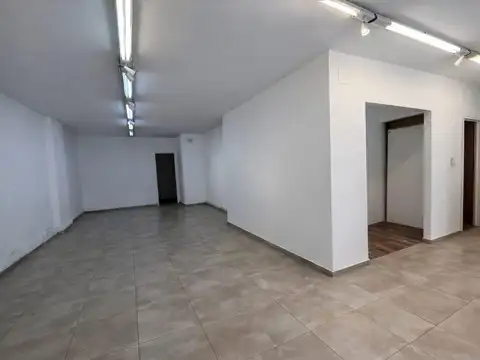 Oficina en Venta 60 años