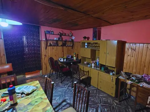 Casa 6 ambientes con 1 baño