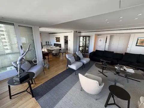 Departamento en Venta con 2 cocheras