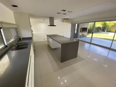 Casa en Venta al Noreste