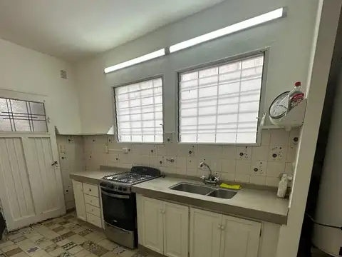 Depto Tipo Casa en Venta en Lomas De Zamora, USD 95.000