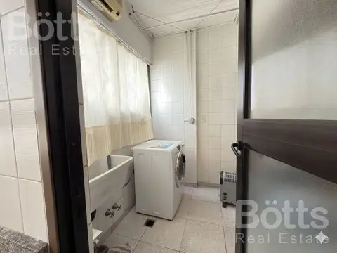 Departamento en Venta con 2 cocheras