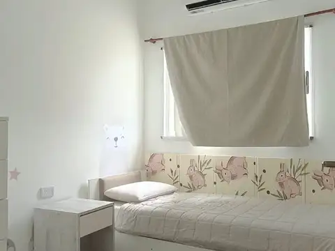Casa 7 ambientes con 2 baños