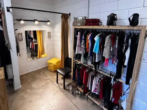 Local en Alquiler en Villa Mercedes, $ 480.000