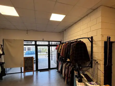 Local en Alquiler en Villa Mercedes, $ 480.000