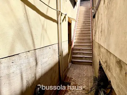 Depto Tipo Casa 5 ambientes con 2 baños