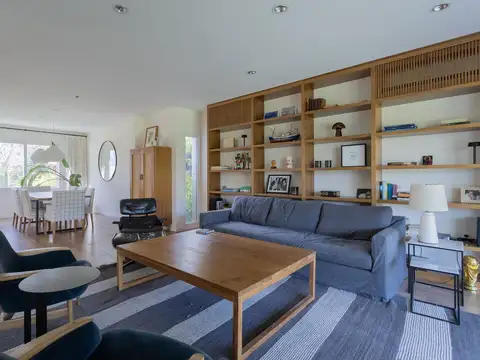 Casa en Venta al Oeste