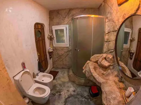 Casa 7 ambientes con 3 baños