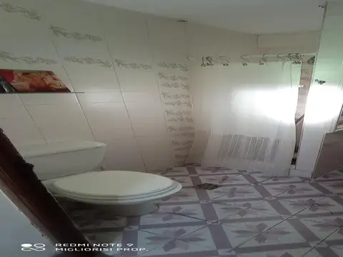 Depto Tipo Casa en Venta de 4 dormitorios