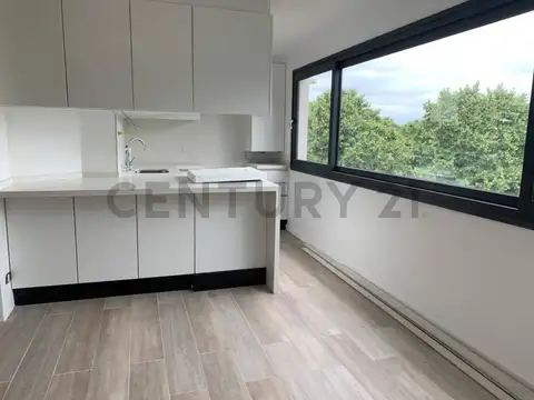 Excelente 3 ambientes en la Lucila.