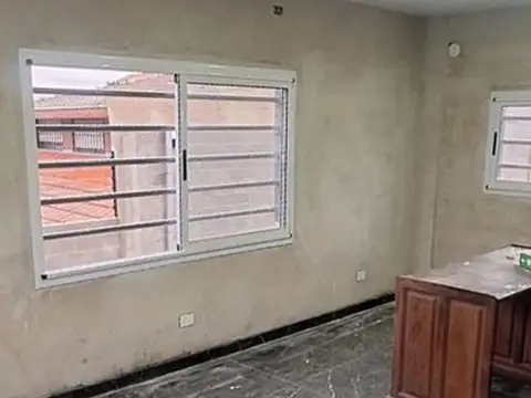 Berón de Astrada 3956 (B1825), Lanus, Buenos Aires, Argentina