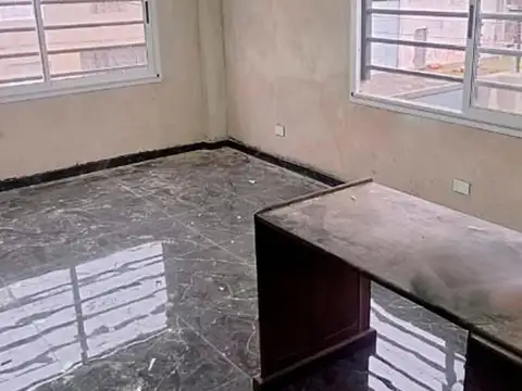 Galpón en Venta A Estrenar 380 m² en Lanús Este