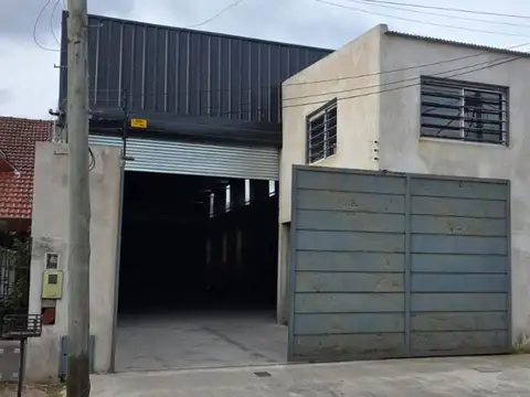 Galpón en Venta A Estrenar 380 m² en Lanús Este