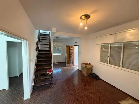 Casa en Alquiler en Haedo, $ 1.300.000