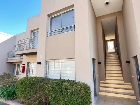 Departamento en Alquiler en El Sol, $ 700.000