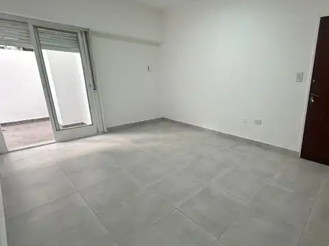 46 e/ 1 y 2 300