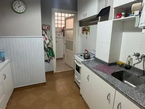 Calle 4 4000, Piso 1