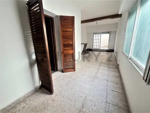 Galvan 3100, Piso 0