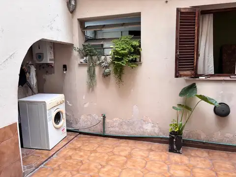 Depto Tipo Casa 5 ambientes con 2 baños