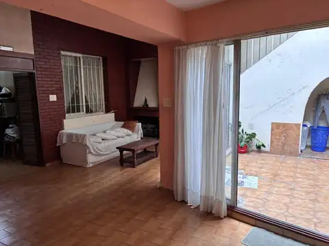Depto Tipo Casa en Venta de 4 dormitorios