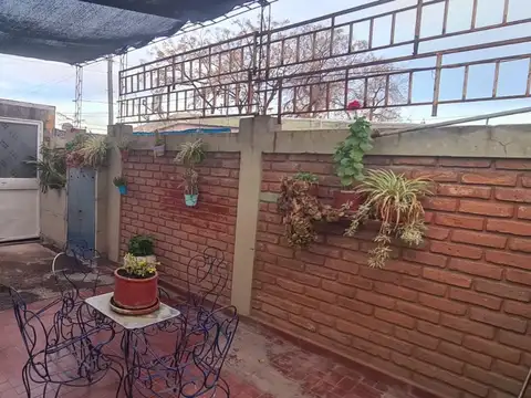 Casa Impecable 2/3 dorm. B° Foecyt - Ullum 1275