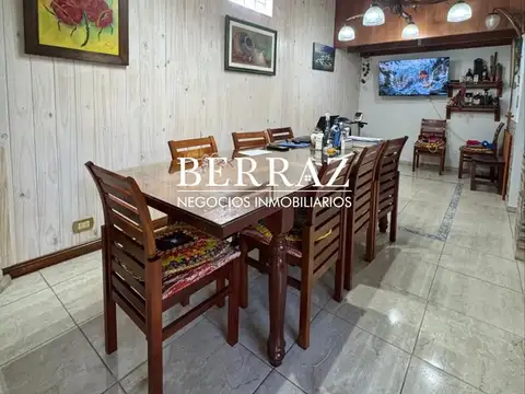 Casa 5 ambientes con 3 baños