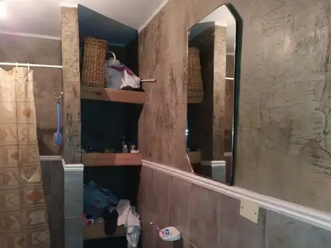 OPORTUNIDAD  Casa en venta en excelente estado!