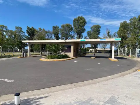 Lote en Santa Lucia ubicación estratégica 